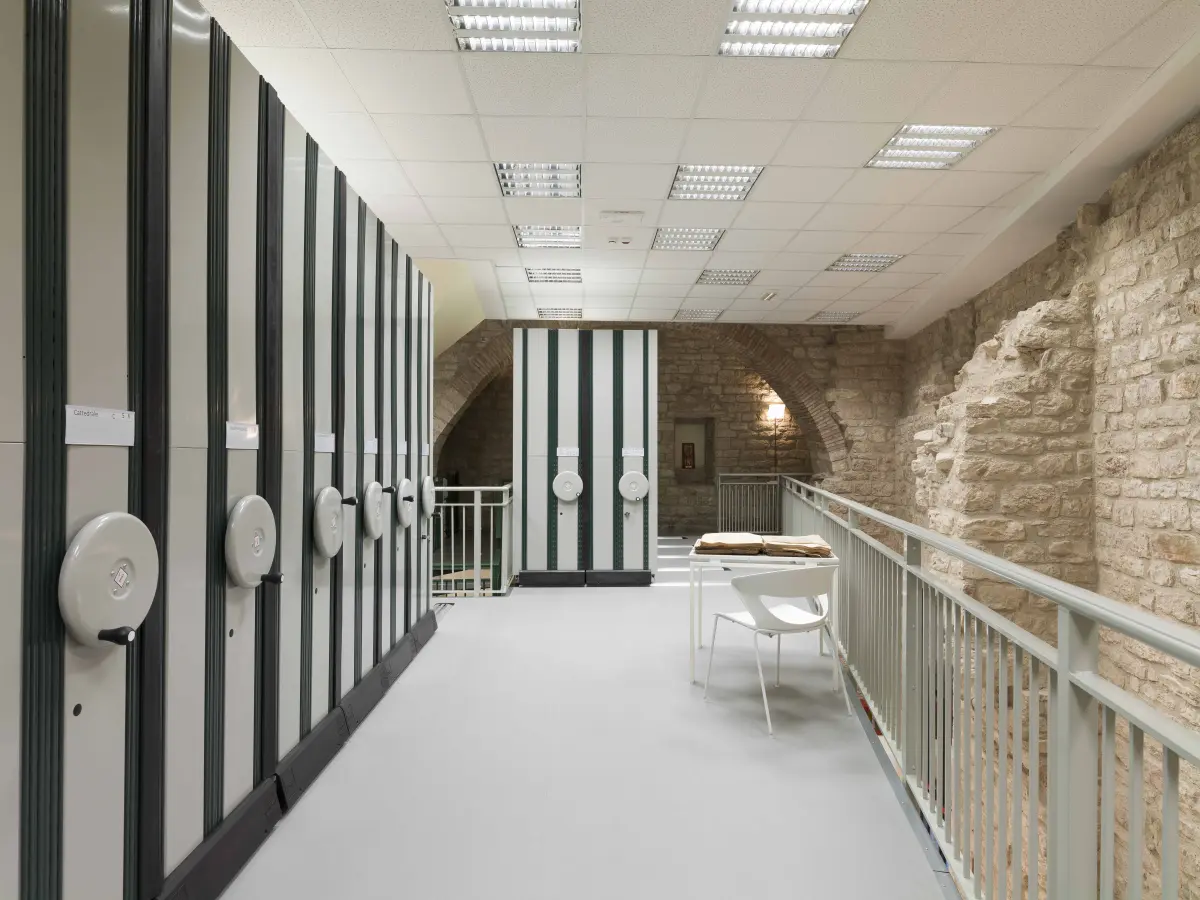 Rayonnages pour archives bancaires